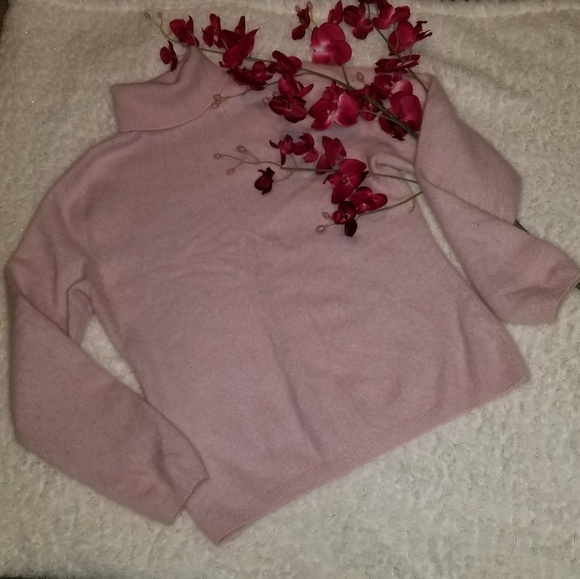 Pink Prive Cashmere Turtleneck Sweater - Picture 3 of 7